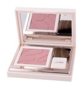 DEFENCE COLOR PRETTY FARD 303